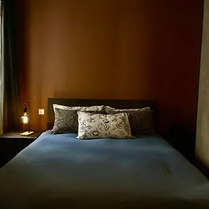 Homestay Airport Express: Private En-suite With Self-check, Mqabba