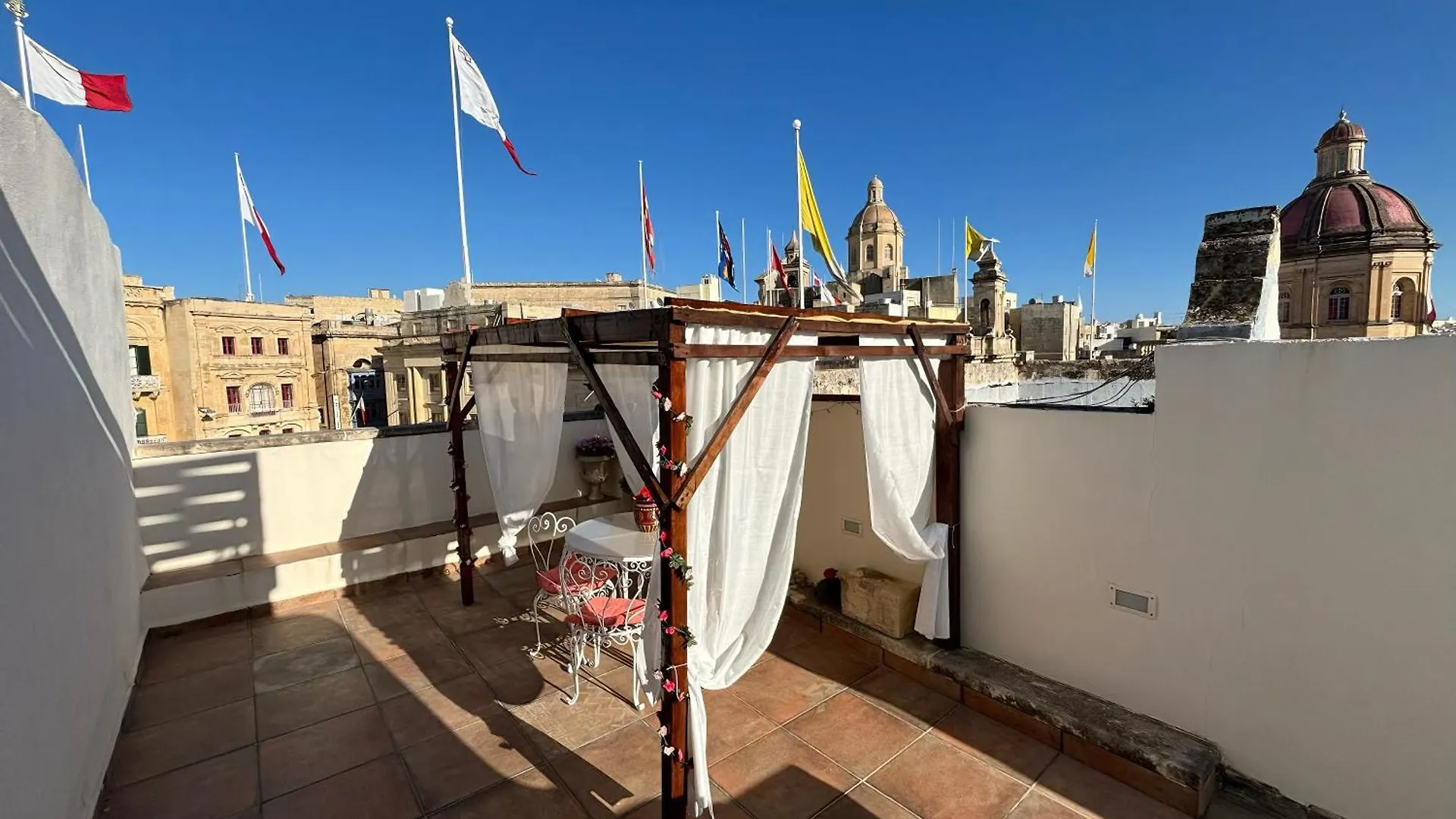 Holiday home The Knight - Heritage & Art Home At Birgu Square Malta